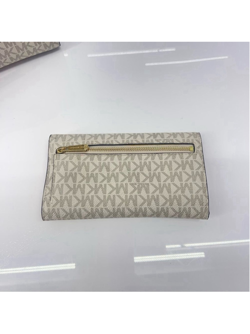 Michael Kors Trifold Wallet Pink & White Logo Vanilla/Ballet Pink - Picture 12 of 12